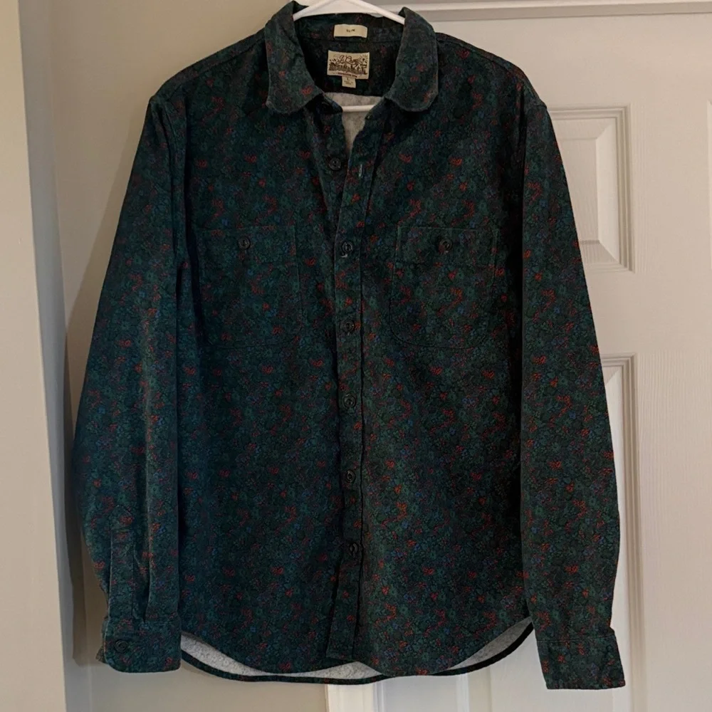 J. Crew Men's Dark‎ Floral Button Down Shirt